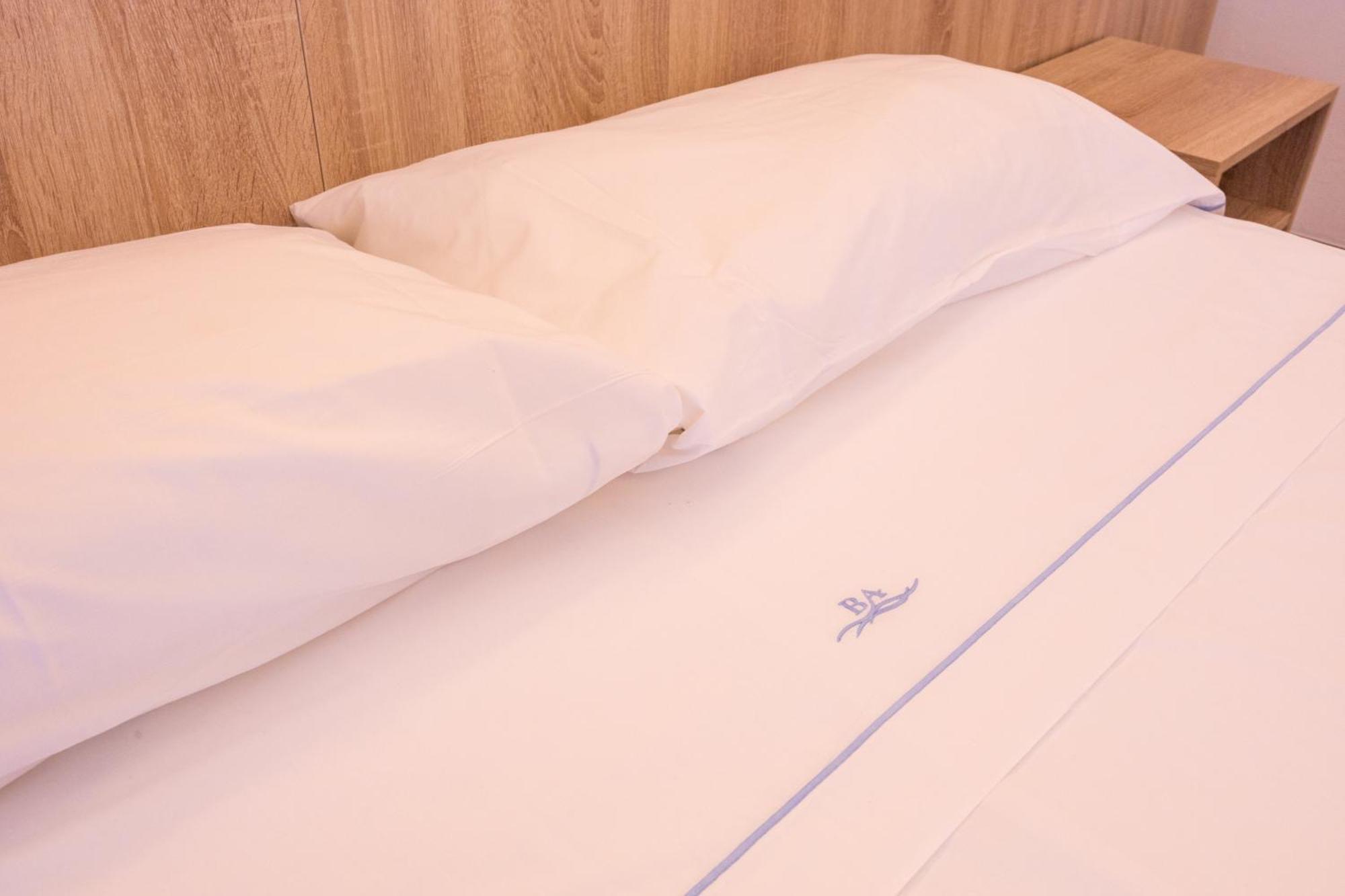 Hotel Bell Aire レスタルティット エクステリア 写真