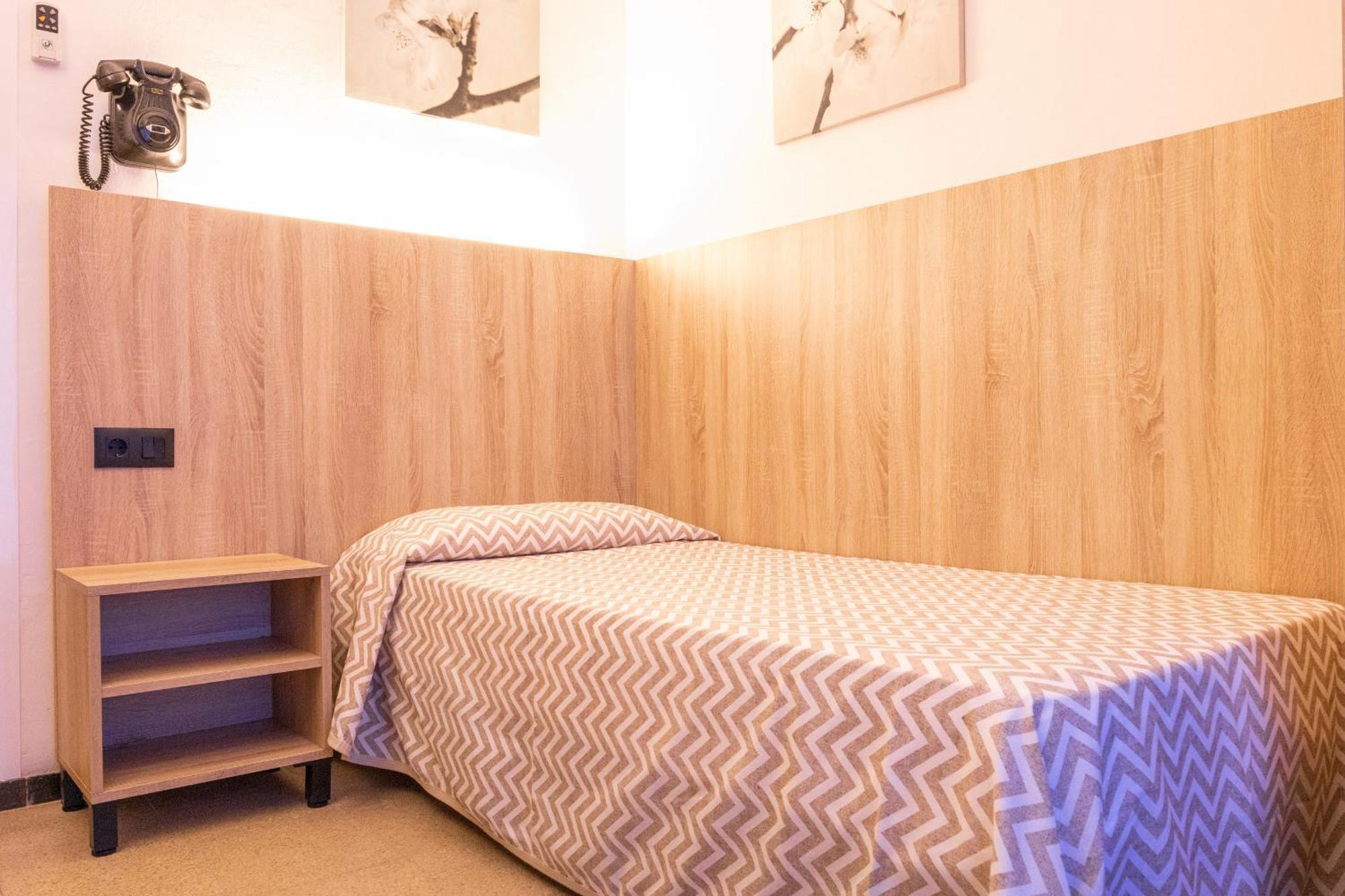Hotel Bell Aire レスタルティット エクステリア 写真